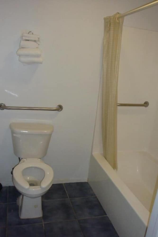 American Motel - photo 9