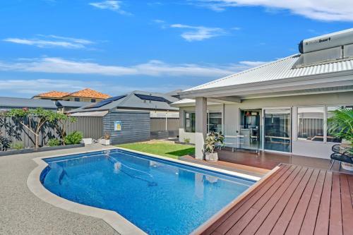 Salt and Serenity Beachside Escape with Pool - carbon neutral hotel in Unknown City