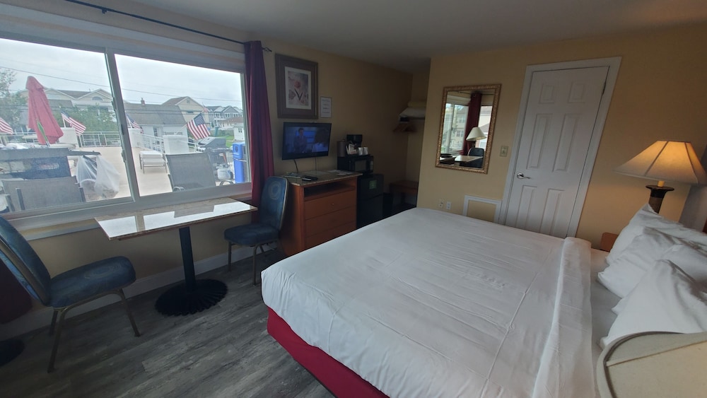 Sandbox Motel - photo 17