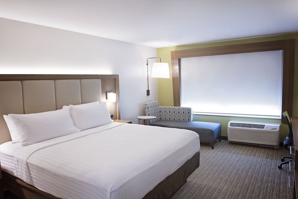Holiday Inn Express & Suites Greenwood Mall by IHG - photo 5