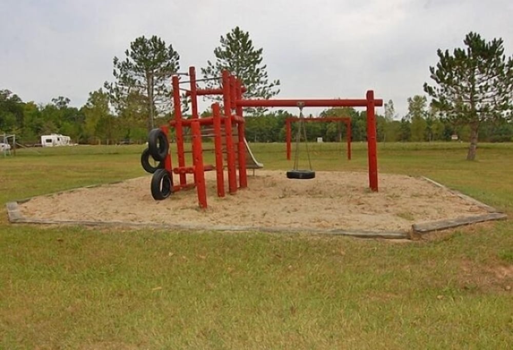 St. Clair Camping Resort - photo 7