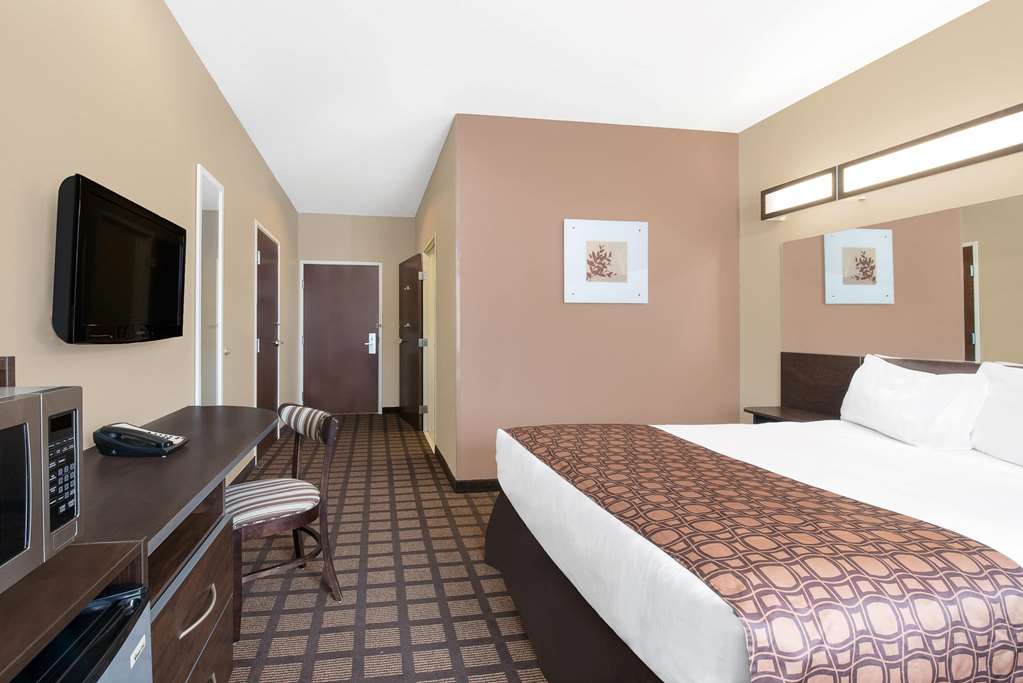 Microtel Inn & Suites by Wyndham Sidney - photo 8