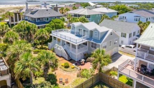 La Brezza on 18th Tybee - last minute hotel in Tybee Island