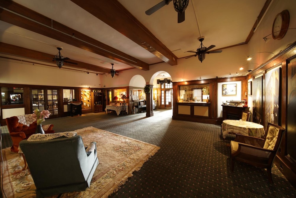 Rodmay Heritage Hotel — Powell River — photo 2
