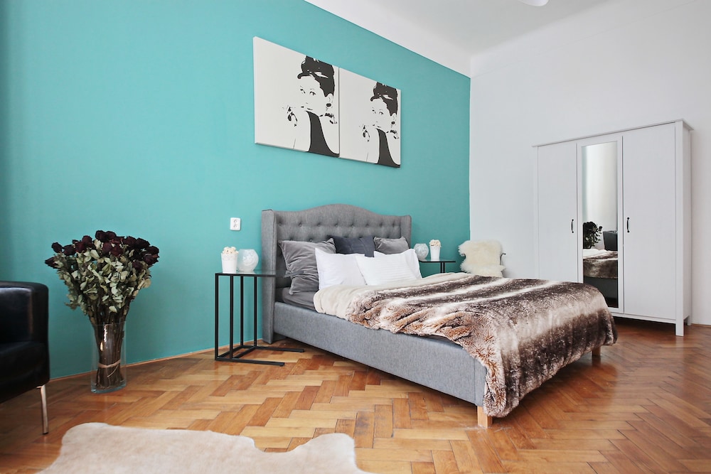 Old Town Prague ‘Chez Moi’ in Stare Mesto, Czech Republic