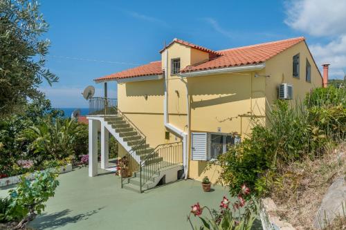 Palati - carbon neutral hotel in Unknown City