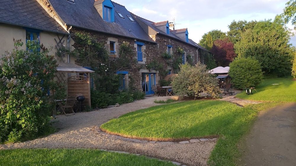Domaine de la Tarais - carbon neutral hotel in Dinan