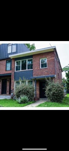Lovely 1 bedroom rental unit with free parking — 4-Star Luxury Hotel in Washington, United States
