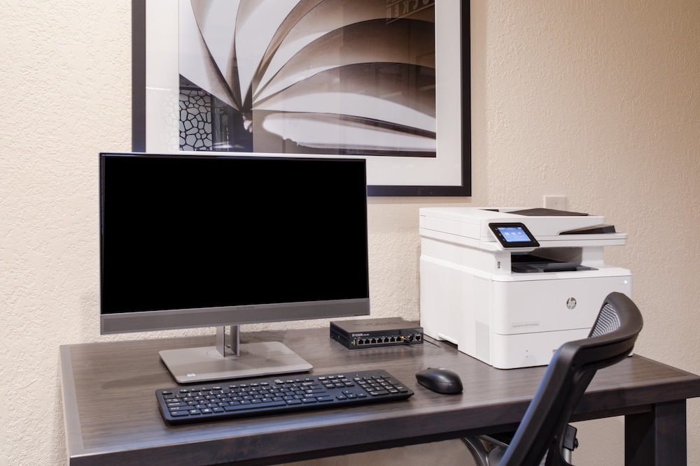 Candlewood Suites Cheyenne by IHG - photo 23