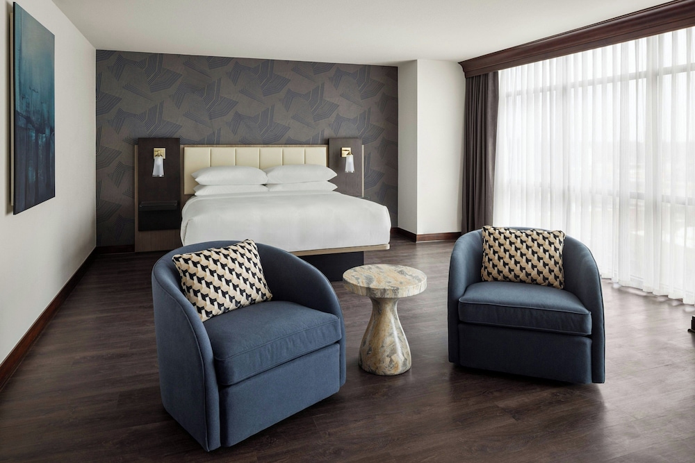 Bloomington Normal Marriott Hotel & Conference Center - photo 16
