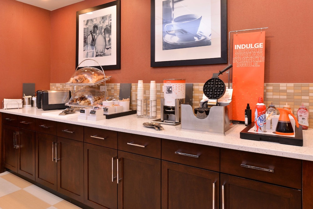 Hampton Inn Potsdam NY - photo 26