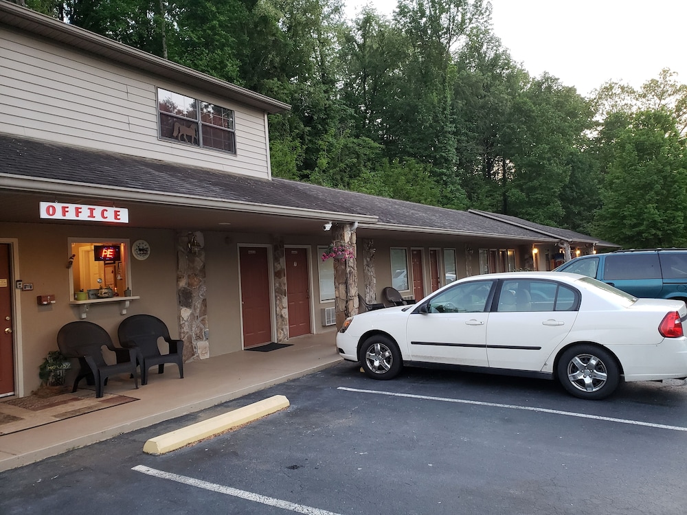 Chatuge Mountain Inn - photo 25