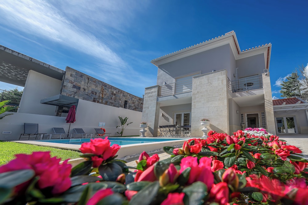 Sintra Dream Garden Villa — 5-Star Luxury Hotel in Sintra, Portugal