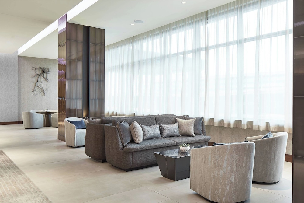 AC Hotel by Marriott Atlanta Airport Gateway - photo 4