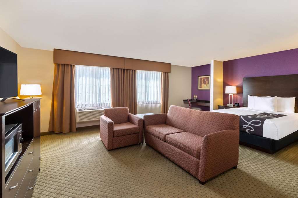 La Quinta Inn & Suites by Wyndham Spokane Valley - photo 14