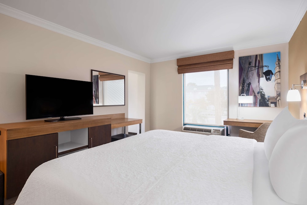 Hampton Inn Charleston North - photo 13