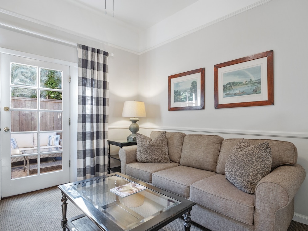The Upham Hotel - photo 31