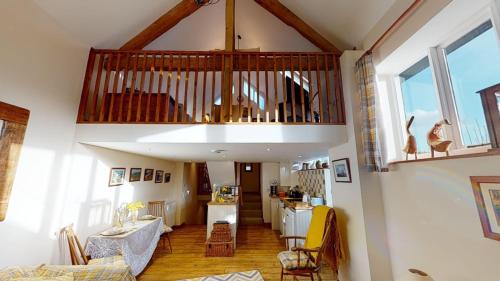 Otter Barn - carbon neutral hotel in Unknown City