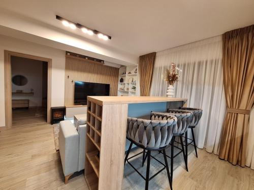 Charming one bedroom suite with balcony & parking — 4-Star Luxury Hotel in Bucharest, Romania