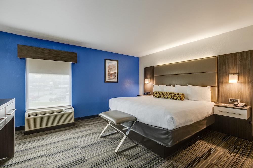 The Alexis Inn & Suites Nashville Airport - photo 22