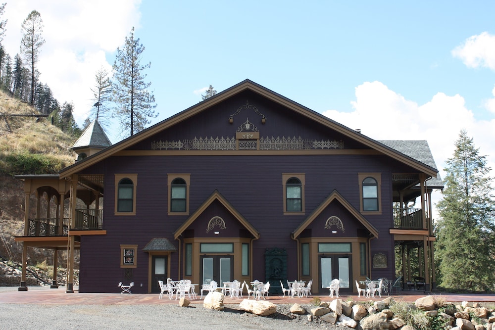 Hearthstone Elegant Lodge by the River - photo 49