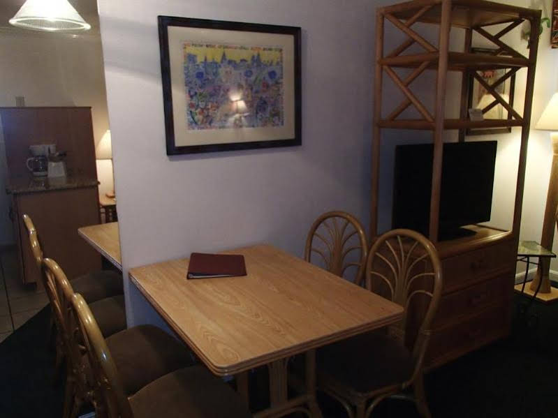 The Victorian Condo Hotel - photo 16