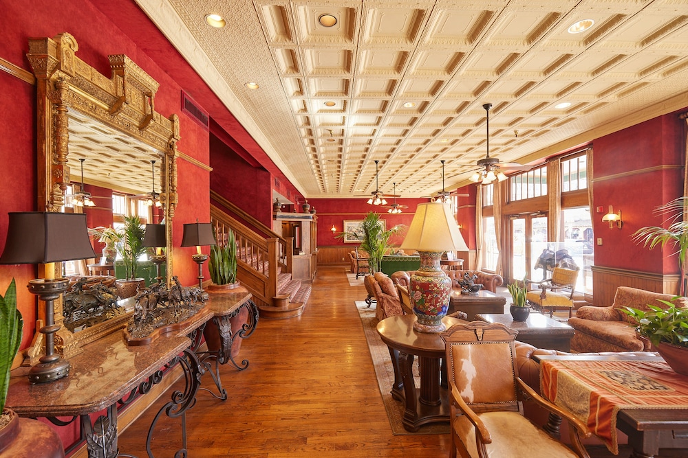 Stockyards Hotel - photo 4