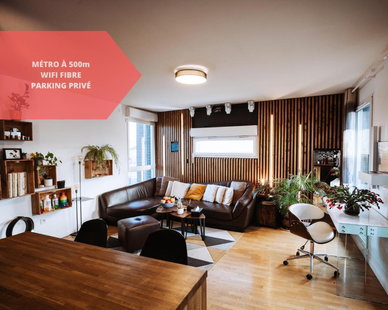 L'echappee Parisienne Canal St Denis — 4-Star Luxury Hotel in Aubervilliers, France