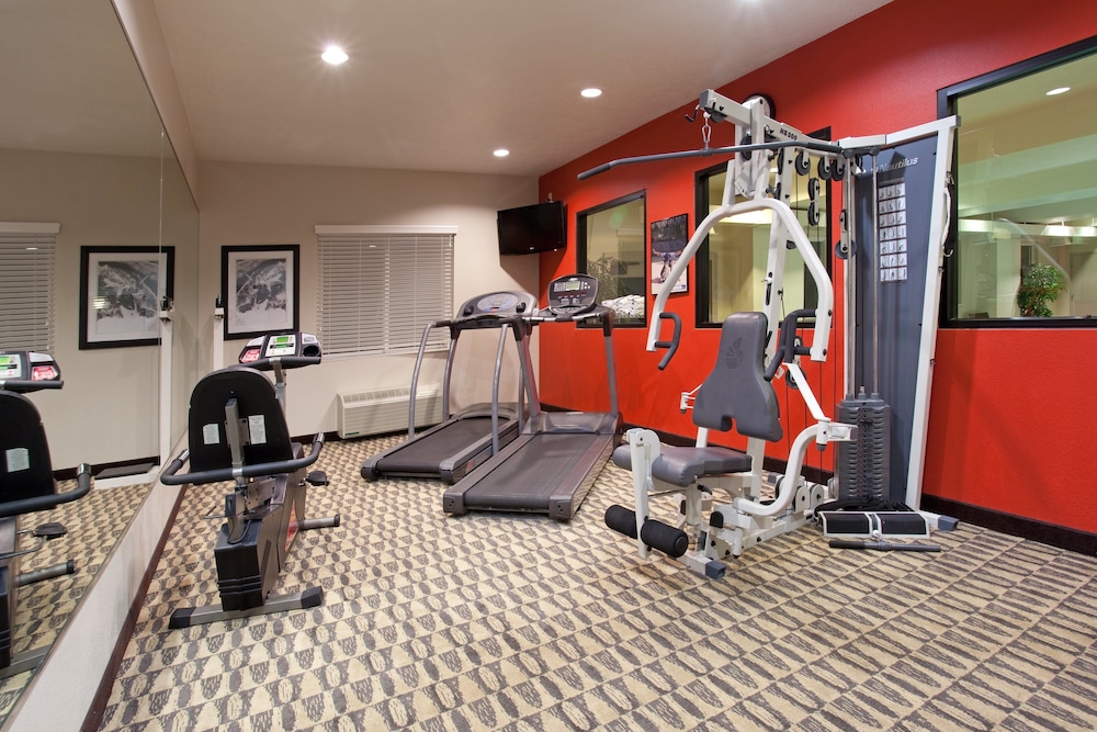 Holiday Inn Express & Suites Ogden by IHG - photo 13