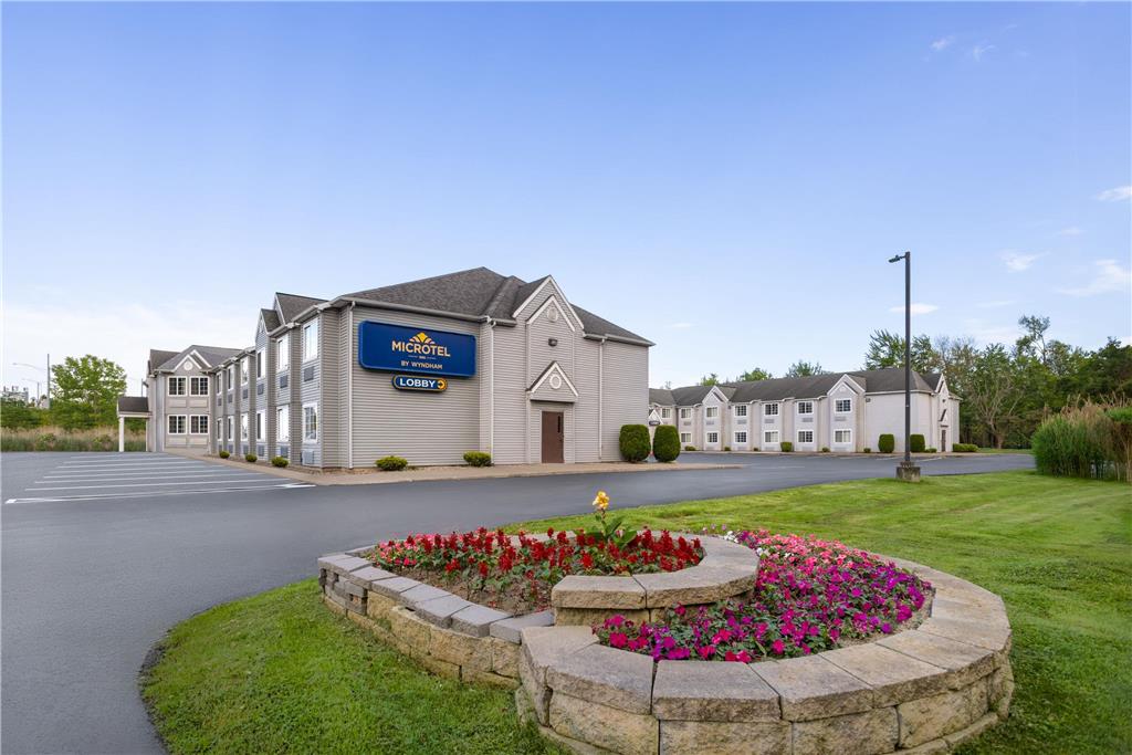 Microtel Inn by Wyndham Albany Airport - photo 2