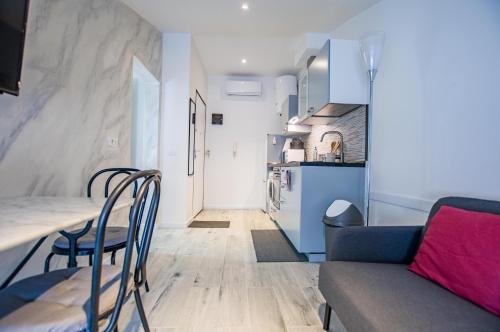 Casa Vacanze Al Teatro — 4-Star Luxury Hotel in Trieste, Italy