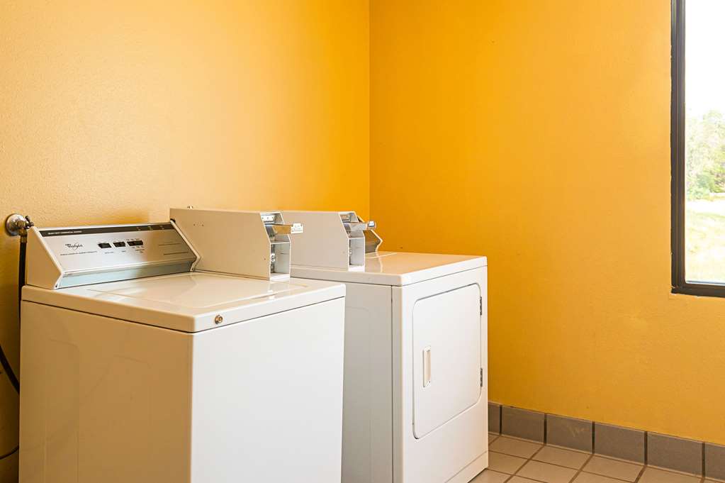 Rodeway Inn & Suites Blanding - photo 41