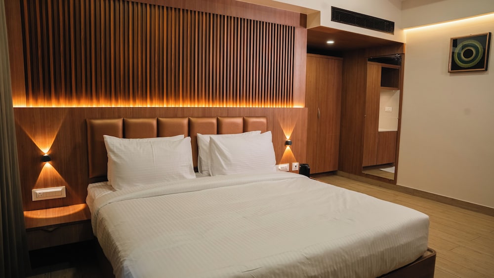 Hotel M7 Plaza in Tiruchirappalli, India