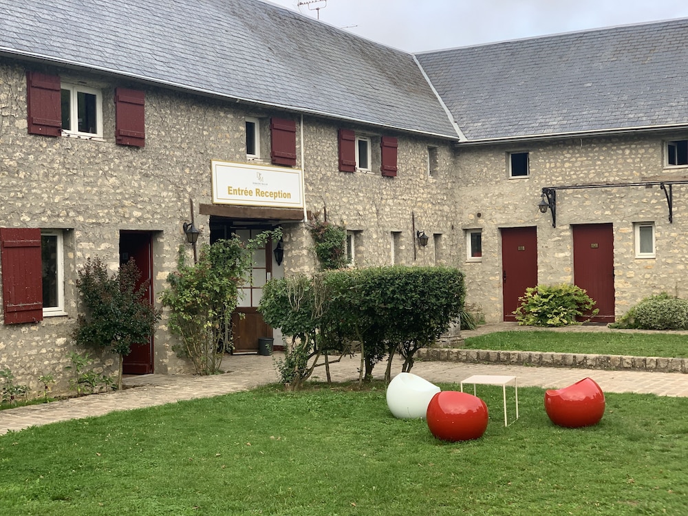 Authentic By Balladins Domaine Malar — Mereville
