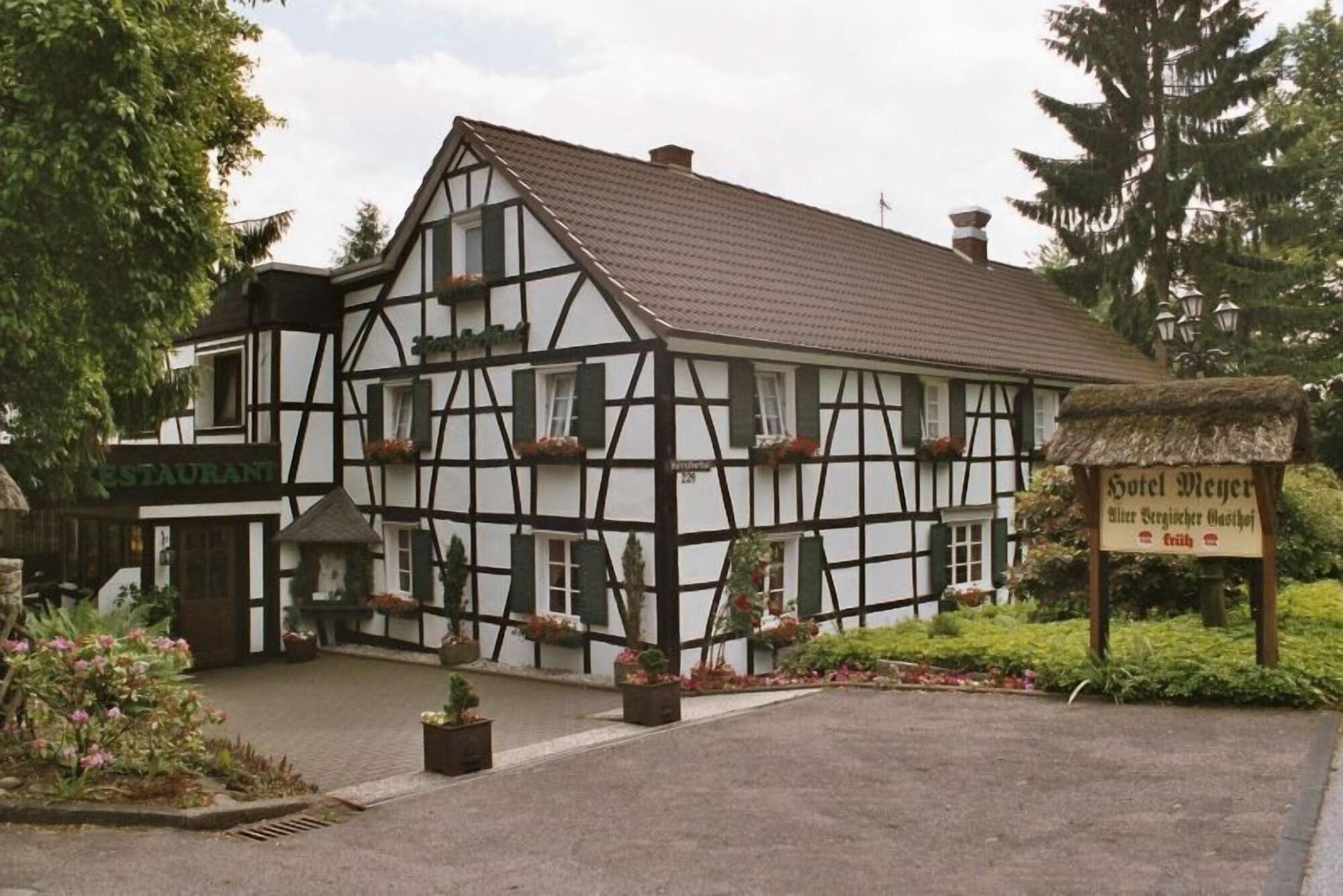 Hotel Meyer Alter Bergischer Gasthof — hotel in Kurten