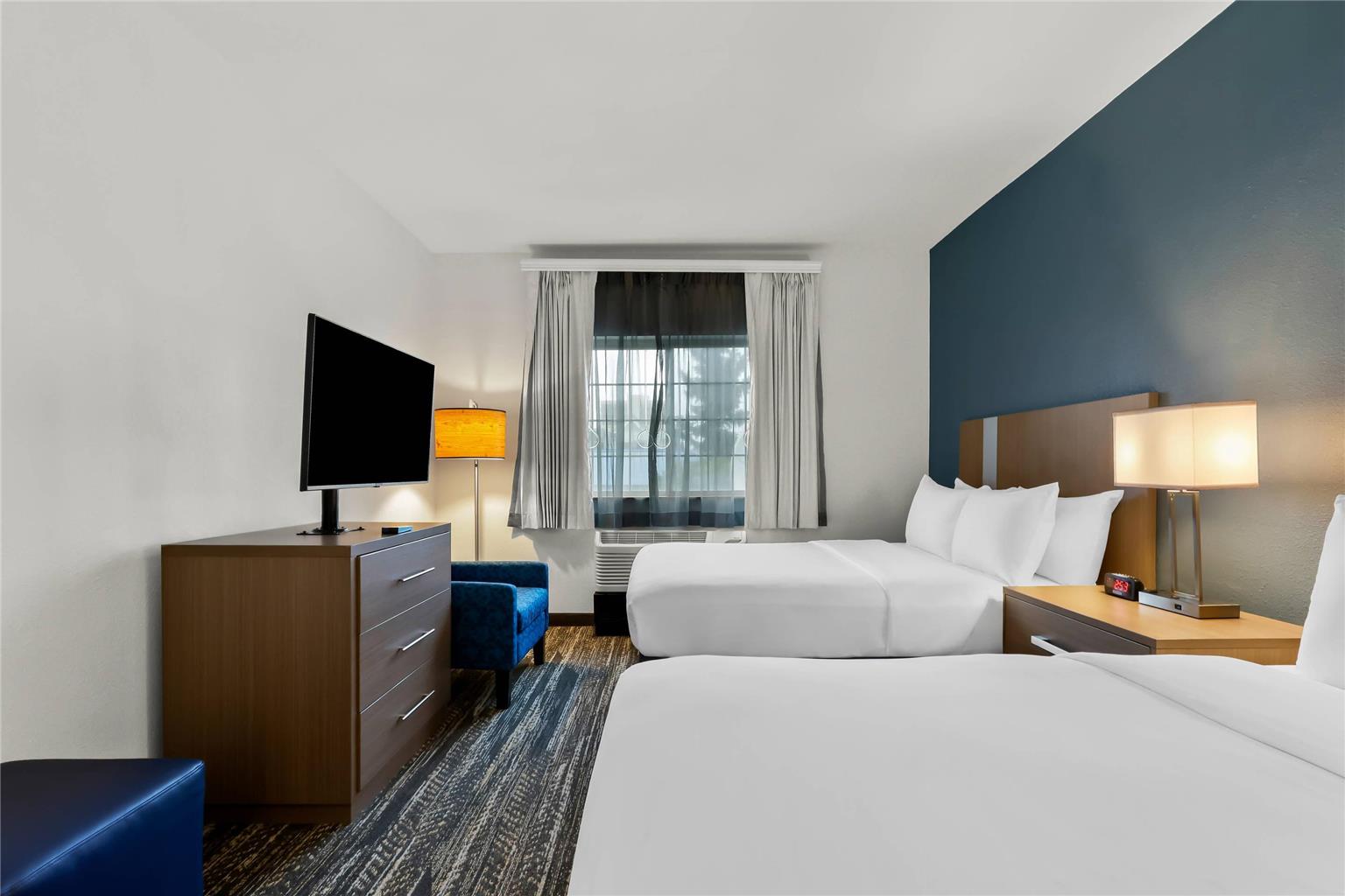 Clarion Suites Anchorage Downtown - photo 13
