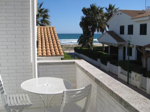 At048 Gregal — hotel in Creixell