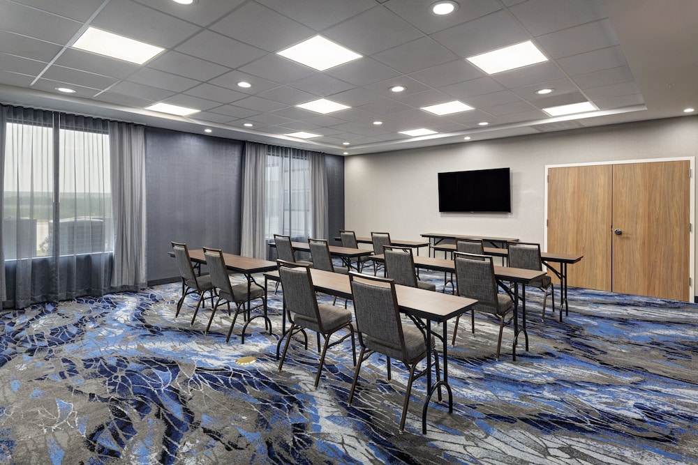 Fairfield Inn & Suites by Marriott Waller - photo 23