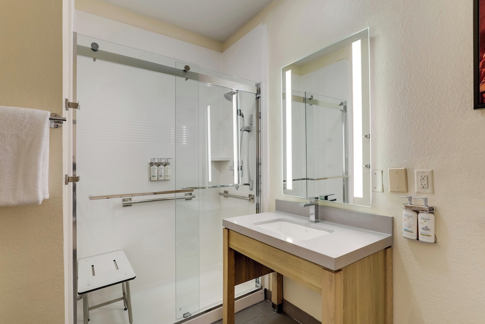 Candlewood Suites Lexington by IHG - photo 33