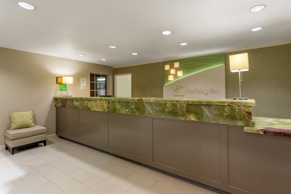 Holiday Inn Auburn an IHG Hotel - photo 2