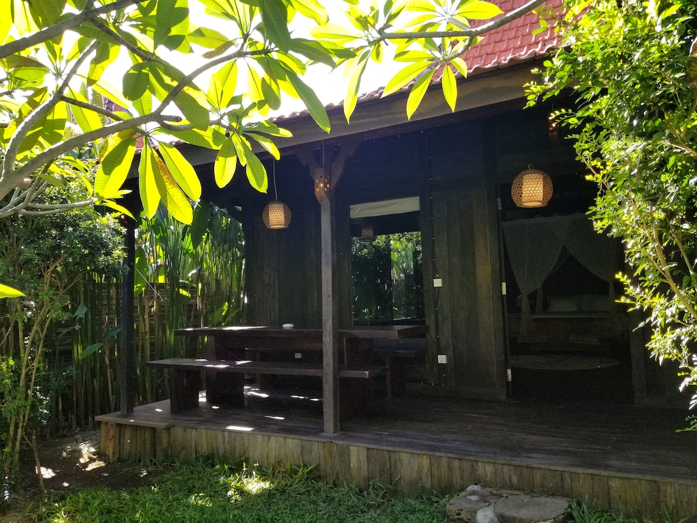 Kampoeng Bamboo - carbon neutral hotel in Denpasar