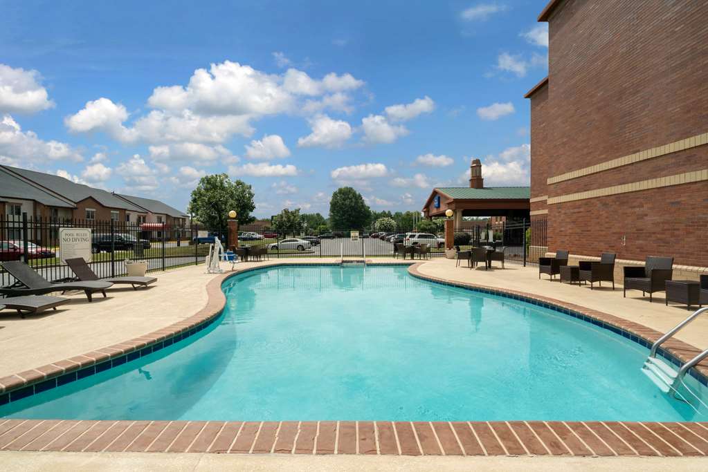 Baymont by Wyndham Knoxville Cedar Bluff - photo 9