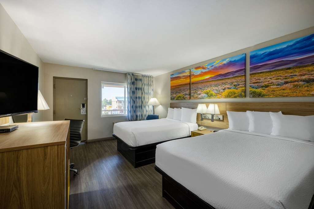 Days Inn by Wyndham Roswell - photo 18