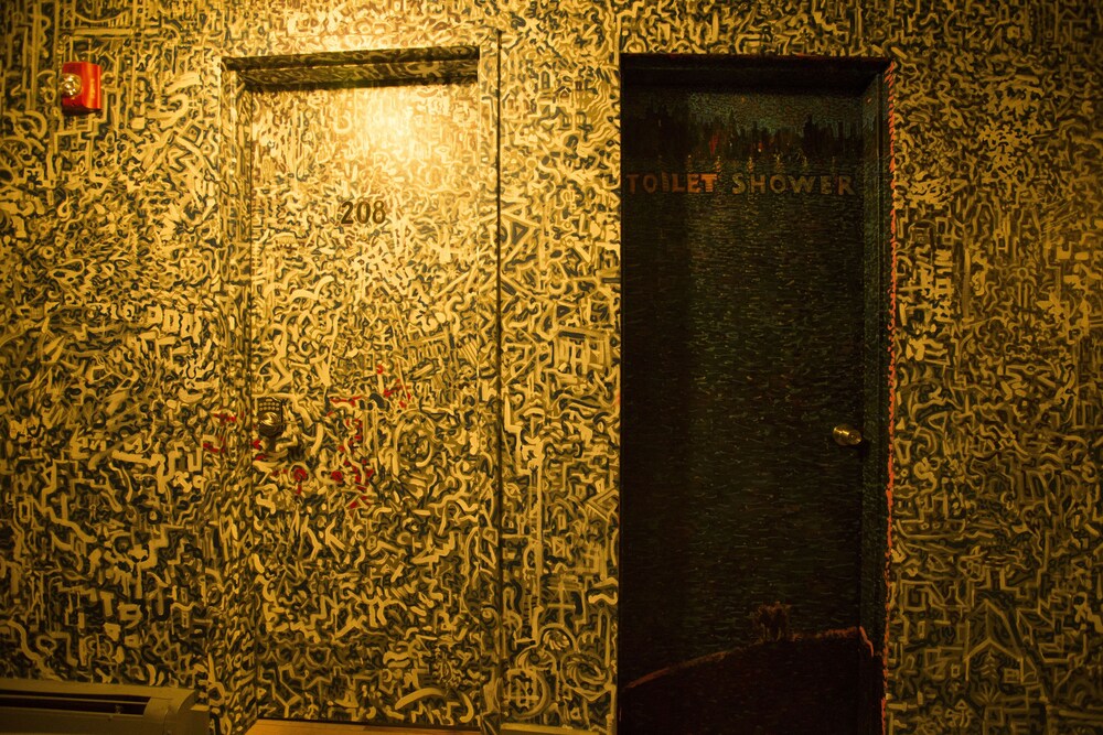 Explore Hotel & Hostel - photo 2