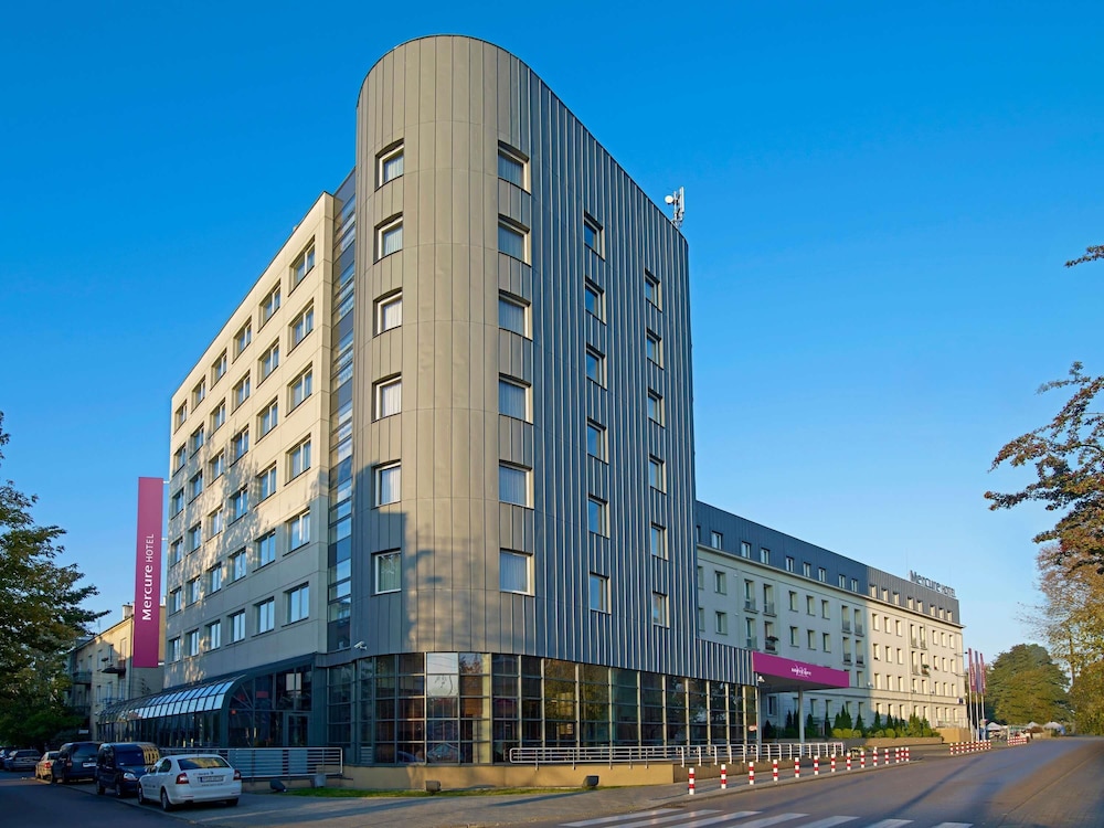 Mercure Airport Warszawa Hotel - carbon neutral hotel in Warsaw