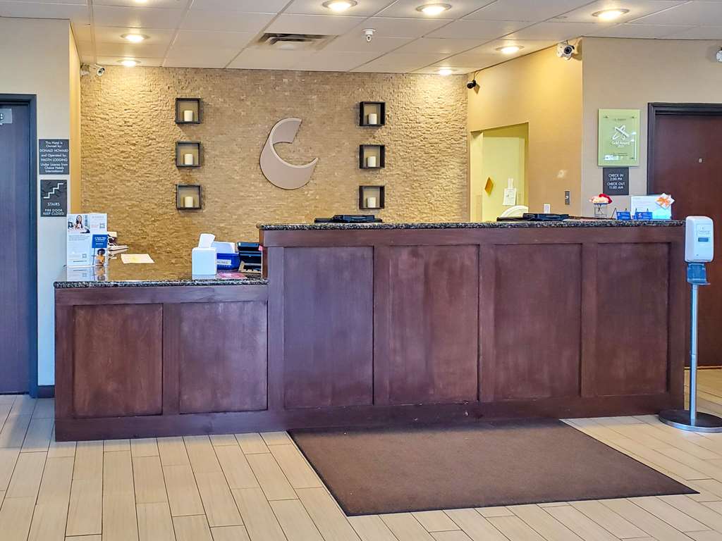 Comfort Suites Farmington - photo 6