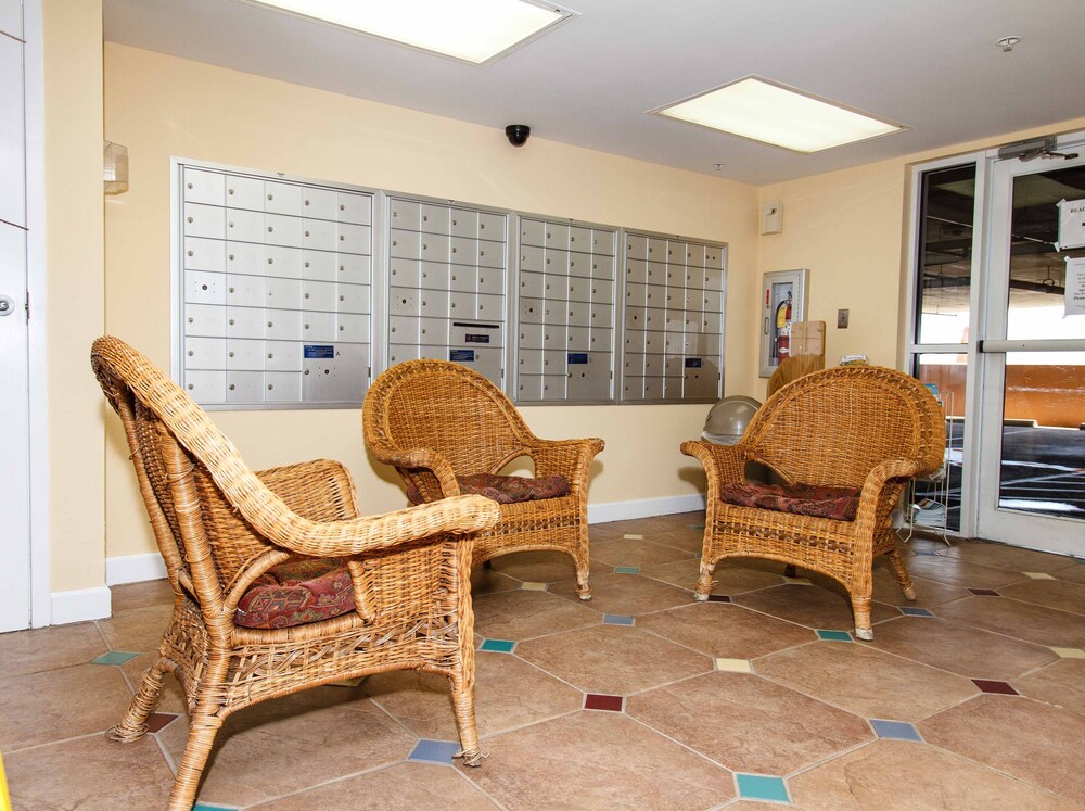 Pelican Isle 401 by RedAwning - photo 18