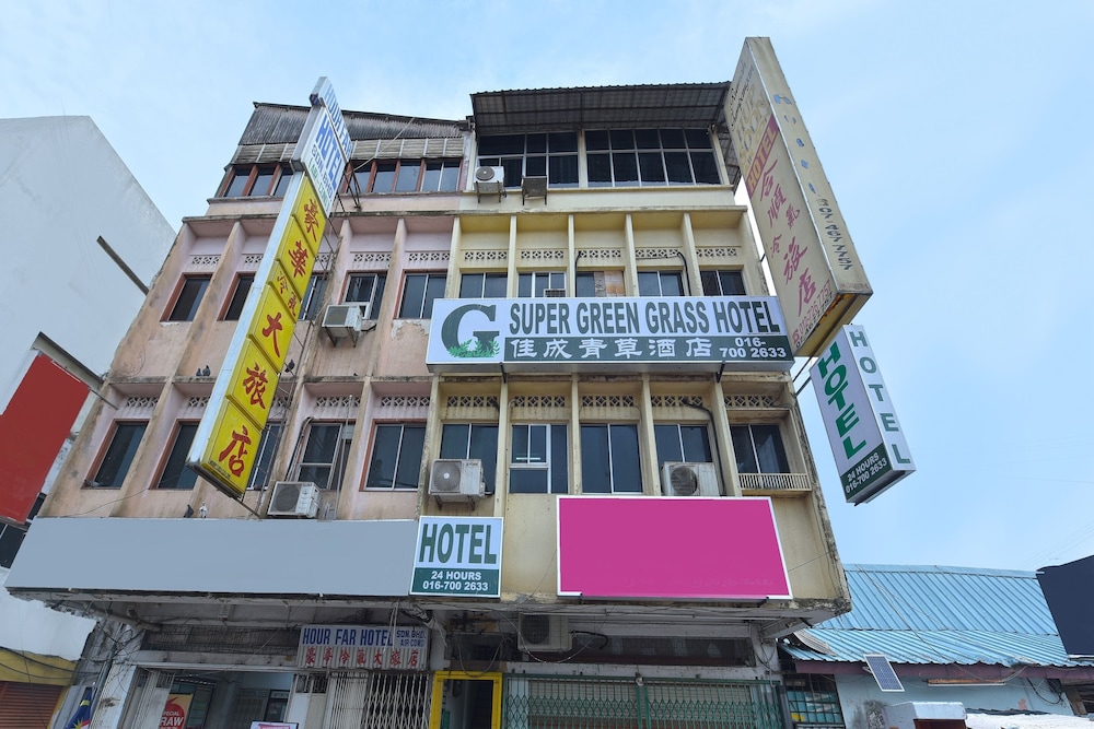 Spot On 90625 Super Green Grass Hotel in Batu Pahat, Malaysia