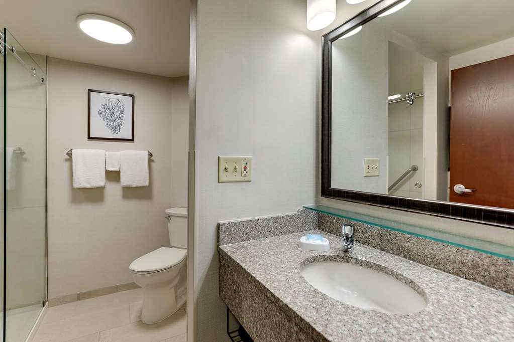 Drury Inn & Suites Marion - photo 40