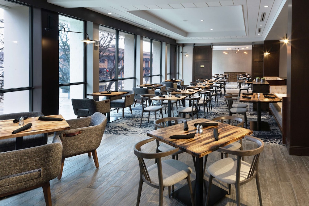 DoubleTree by Hilton Jamestown - photo 41